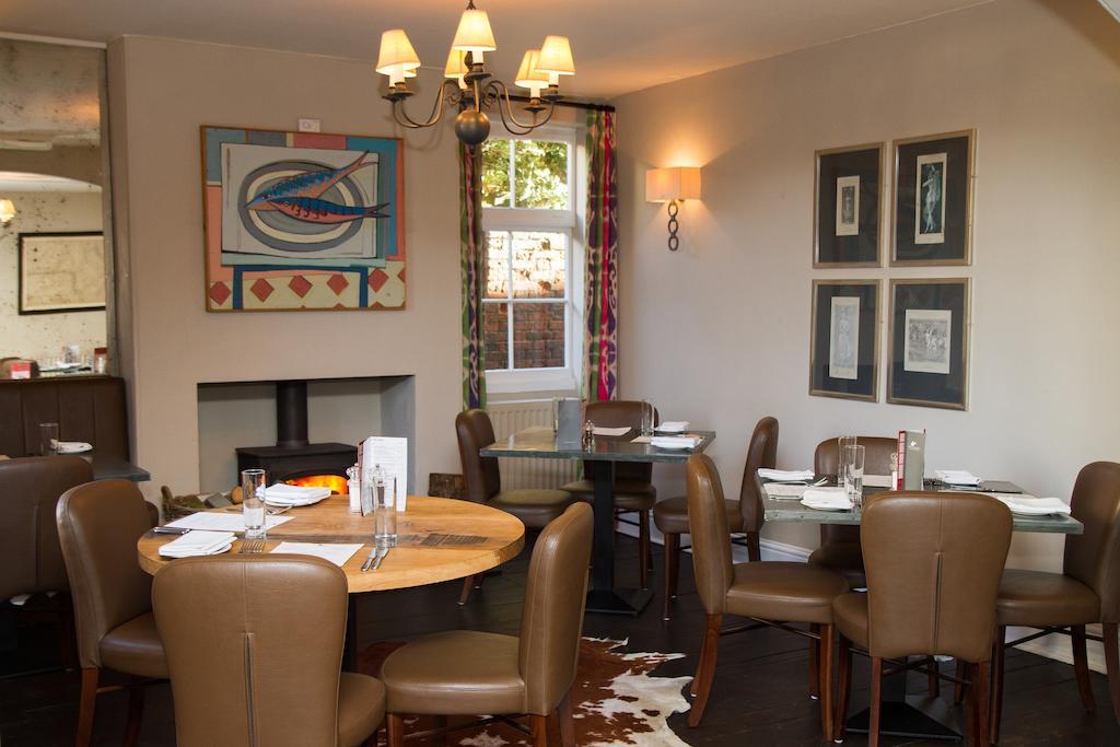 The Crown Hotel Wells-next-the-Sea ภายนอก รูปภาพ
